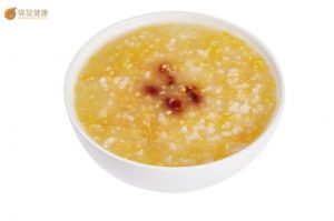 秋天喝玉米粥的时候可以加入燕麦，增加免疫力
