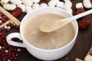 秋季多吃红枣莲子粥，养气补血